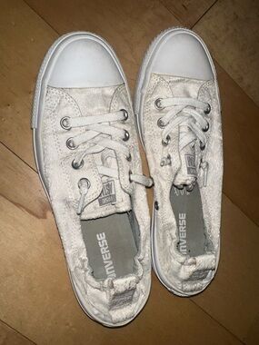 Converse Low Top Sneakers in Off-White Cream